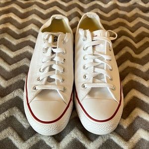 White Converse. Men’s size 6.5 Women’s 8.5.